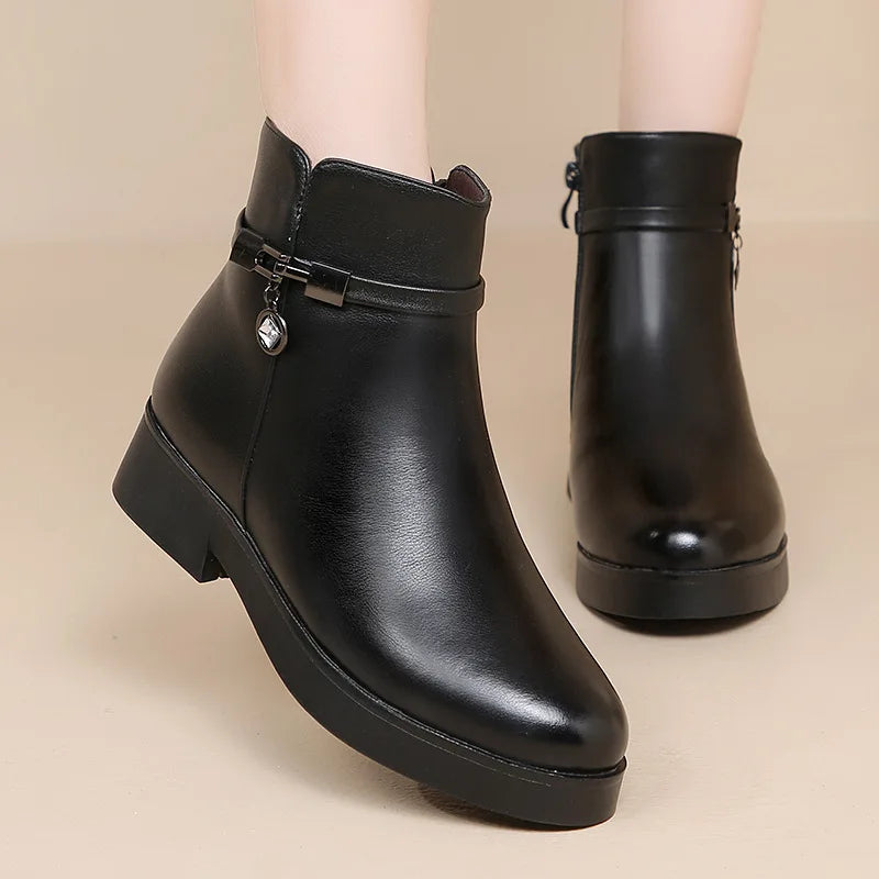 Fómhar - Genuine Leather Ankle Boots