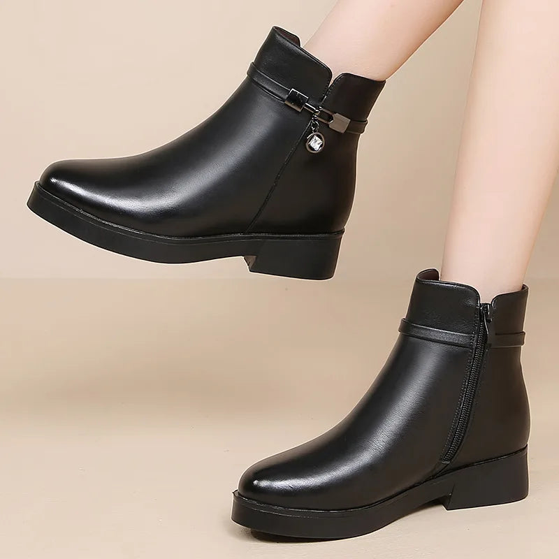 Fómhar - Genuine Leather Ankle Boots
