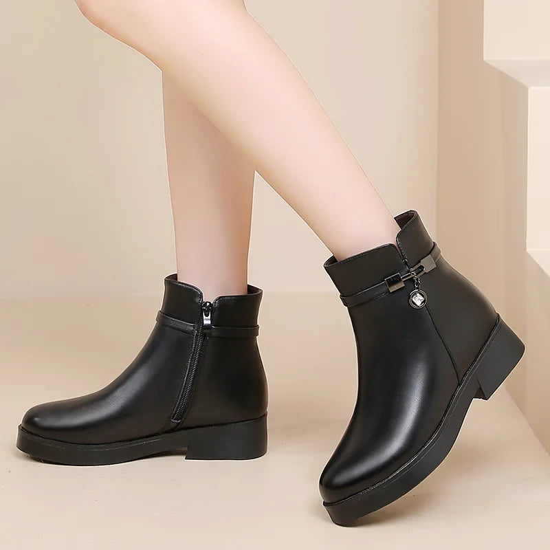 Fómhar - Genuine Leather Ankle Boots